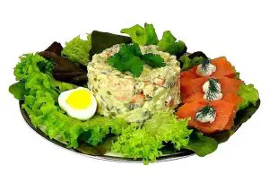 সারা বিশ্বের মধ্যে কিছু দেশের জনপ্রিয় খাবার 11 Salad olivieh Russian food সারা বিশ্বের মধ্যে কিছু দেশের জনপ্রিয় খাবার