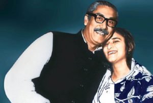 her পিতা শেখ মুজিবুর রহমানের সঙ্গে শেখ হাসিনা copyright free image form daily-sun.com