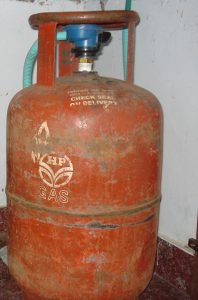 LP gas এলপিজি গ্যাস Copyright free image form Wikimedia commons