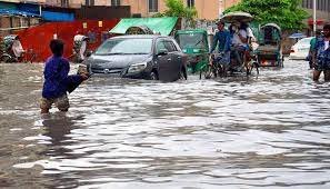 চারদিনের টানা বৃষ্টিপাতে চট্টগ্রামের নিম্নাঞ্চলে জলাবদ্ধতা