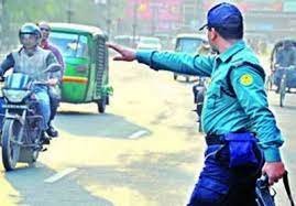 কুমিল্লায় সড়কে শৃঙ্খলা ফেরাতে ট্রাফিক পুলিশ কাজ করছেন 4 কুমিল্লায় সড়কে শৃঙ্খলা ফেরাতে ট্রাফিক পুলিশ কাজ করছেন