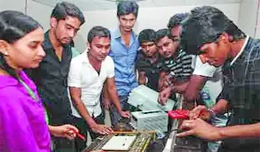 দক্ষ জনশক্তি গড়ে তুলছে নড়াইল সরকারি কারিগরি প্রশিক্ষণ কেন্দ্র