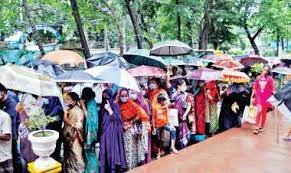 চট্টগ্রামে ৫ লাখ ৩৫ হাজার পরিবারে টিসিবির পণ্য বিক্রি শুরু হচ্ছে রোববার 2 চট্টগ্রামে ৫ লাখ ৩৫ হাজার পরিবারে টিসিবির পণ্য বিক্রি শুরু হচ্ছে রোববার