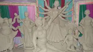 শারদীয় দুর্গোৎসবে গোপালগঞ্জে ব্যস্ত প্রতিমা শিল্পীরা