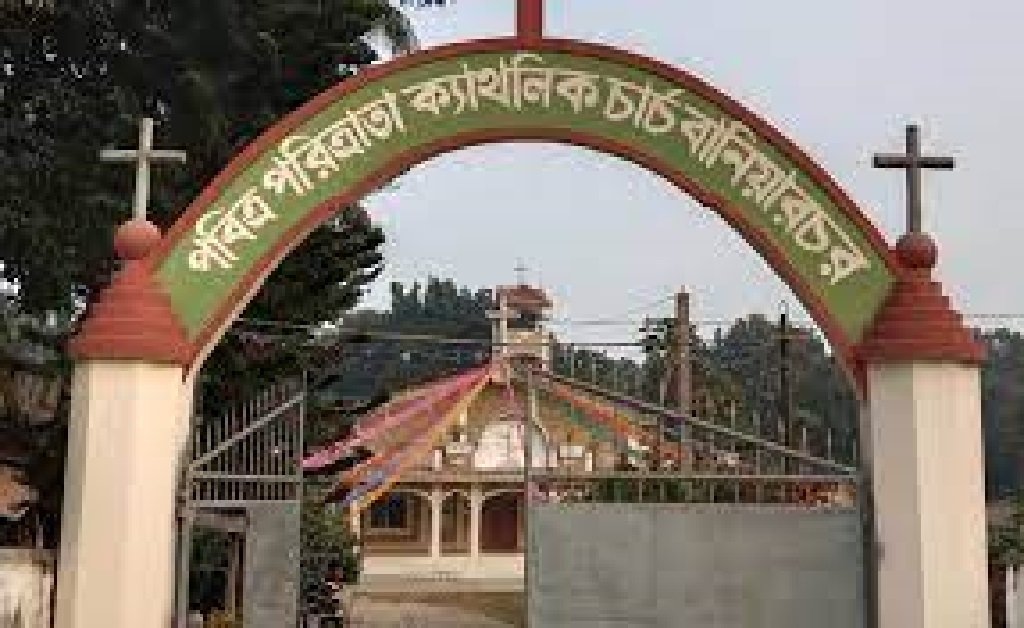 বড়দিনকে সামনে রেখে গোপালগঞ্জের ১৬৩ গীর্জায় উৎসবের আবহ