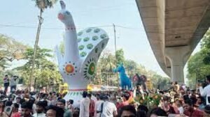 বর্ণিল উৎসবে নববর্ষ উদযাপন