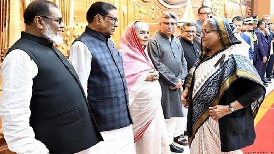 ব্রিকস শীর্ষ সম্মেলন যোগ দিতে ঢাকা ছেড়েছেন প্রধানমন্ত্রী 1 ব্রিকস শীর্ষ সম্মেলন যোগ দিতে ঢাকা ছেড়েছেন প্রধানমন্ত্রী