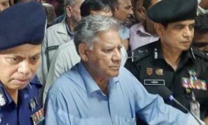 পুলিশকে কাজে ফিরতে বৃহস্পতিবার পর্যন্ত সময় দিলেন স্বরাষ্ট্র উপদেষ্টা